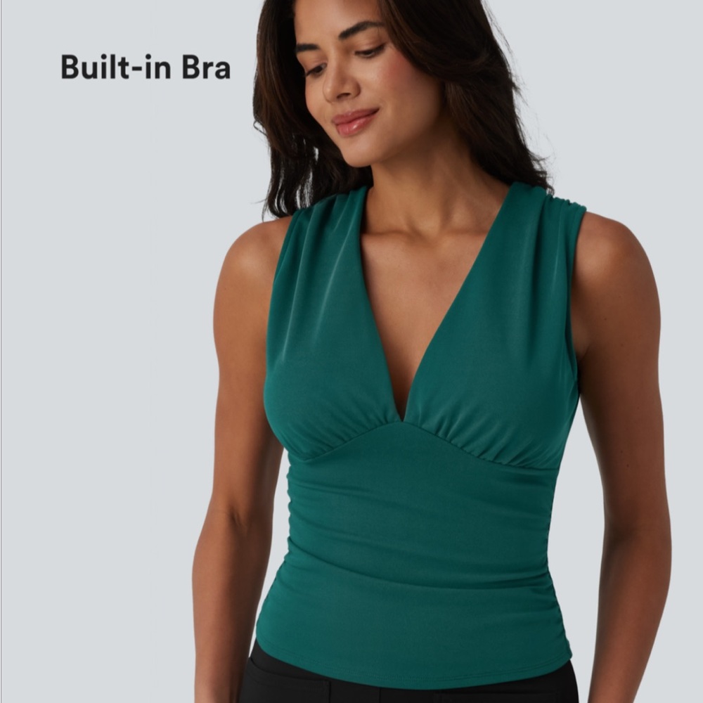 Halara V-Neck Sleeveless Tank with Built-In Bra  XL NWT
